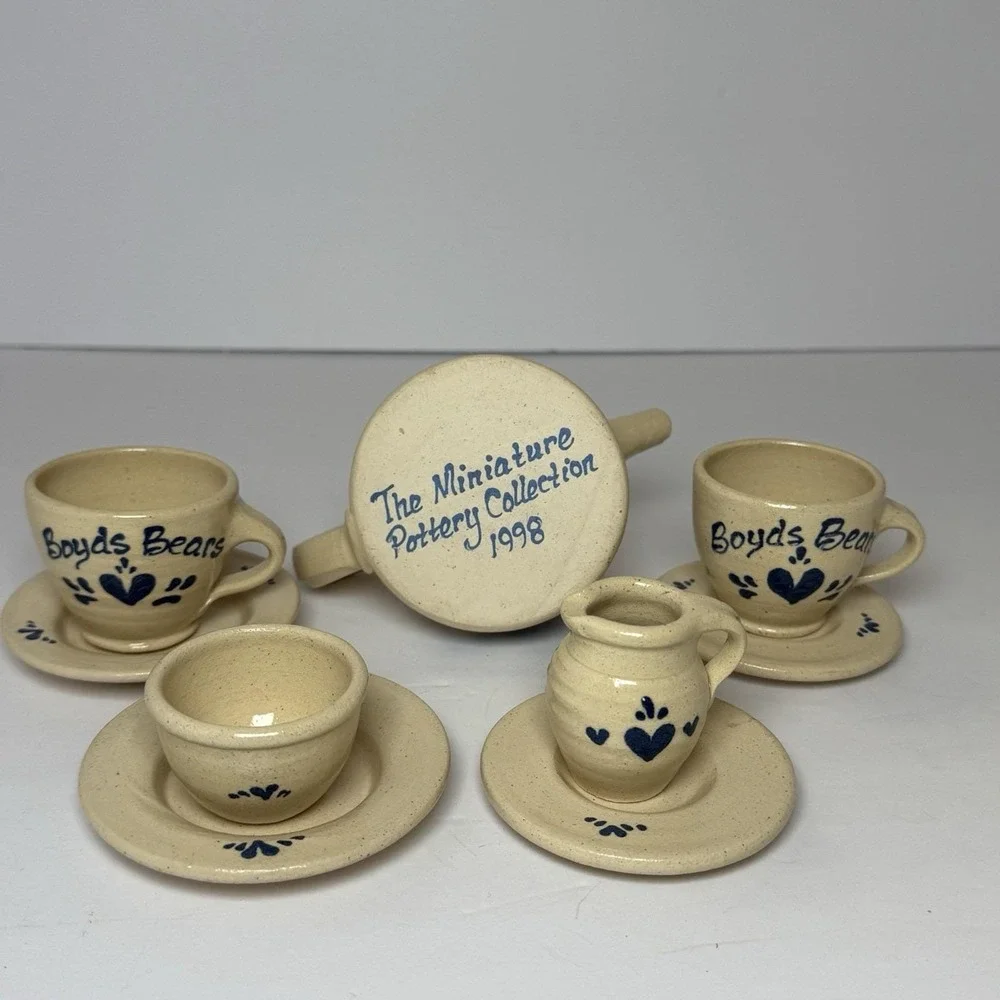 Boyd's Bears Miniature‎ Tea Set. 9 Pieces.